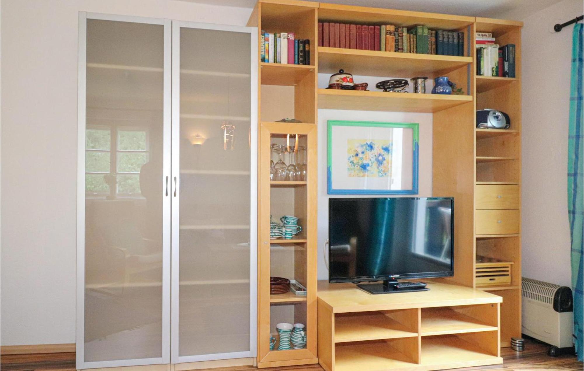 Ferienwohnung Mit Seeblick Aldrans Esterno foto