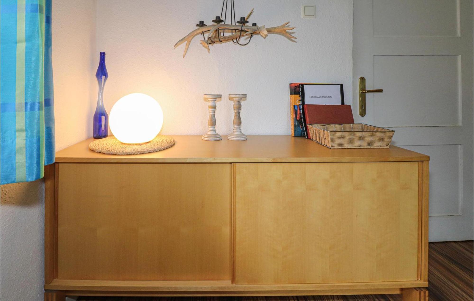 Ferienwohnung Mit Seeblick Aldrans Esterno foto